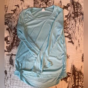 Women’s long sleeve